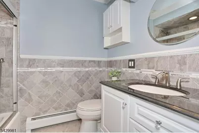 28 Minnehaha Blvd, Oakland, NJ 07436 - Photo 20