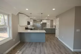 2815 N Wood Ave, Linden, NJ 07036 - Photo 14