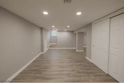 2815 N Wood Ave, Linden, NJ 07036 - Photo 32
