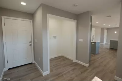 2815 N Wood Ave, Linden, NJ 07036 - Photo 22