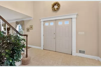 2 W View Dr, Raritan Township, NJ 08822 - Photo 6