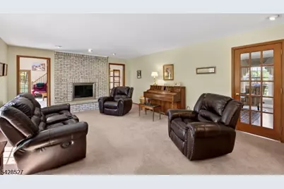 2 W View Dr, Raritan Township, NJ 08822 - Photo 14