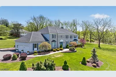 2 W View Dr, Raritan Township, NJ 08822 - Photo 2
