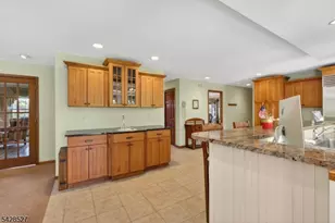 2 W View Dr, Raritan Township, NJ 08822 - Photo 8