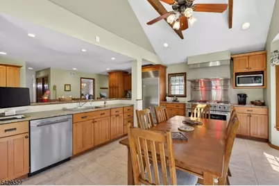 2 W View Dr, Raritan Township, NJ 08822 - Photo 12