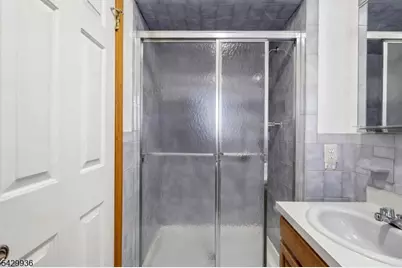 28 Verkade Dr, Wayne, NJ 07470 - Photo 20