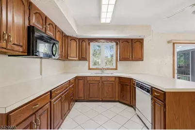 28 Verkade Dr, Wayne, NJ 07470 - Photo 12