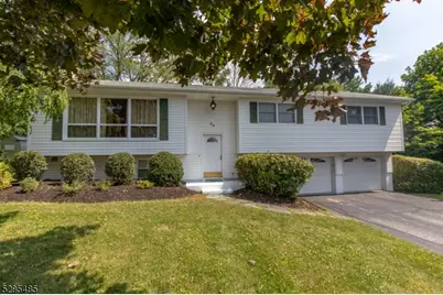 28 Elizabeth Dr, Wantage, NJ 07461 - Photo 1