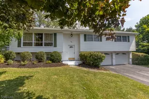 28 Elizabeth Dr, Wantage, NJ 07461 - Photo 1