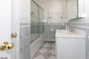28 Elizabeth Dr, Wantage, NJ 07461 - Photo 8