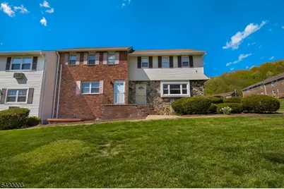 322 Richard Mine Rd V #10, Rockaway Township, NJ 07885 - Photo 2