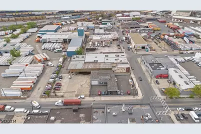 370 -376 Adams St, Newark, NJ 07114 - Photo 32