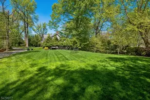 9 Bishops Ln, Millburn, NJ 07078 - Photo 42