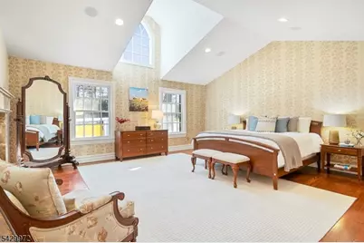 9 Bishops Ln, Millburn, NJ 07078 - Photo 18