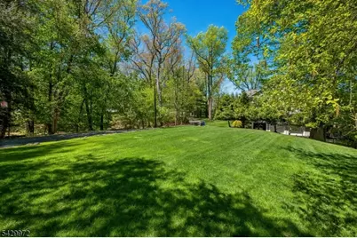 9 Bishops Ln, Millburn, NJ 07078 - Photo 44