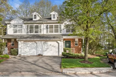 35 Maple Ln, Mount Arlington, NJ 07856 - Photo 2