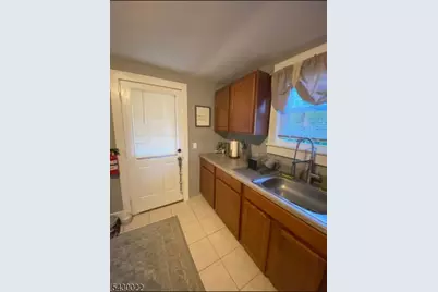 3 Plane St, Stanhope, NJ 07874 - Photo 8