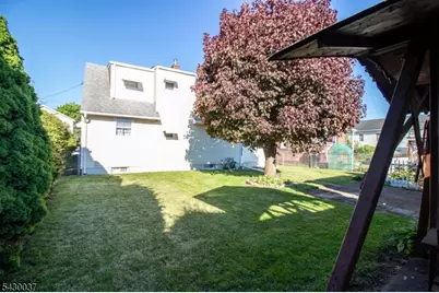 226 S 5th Ave, Manville, NJ 08835 - Photo 26