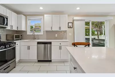 36 Espy Rd, Caldwell, NJ 07006 - Photo 8
