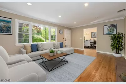31 Stonefield Rd, Glen Rock, NJ 07452 - Photo 2