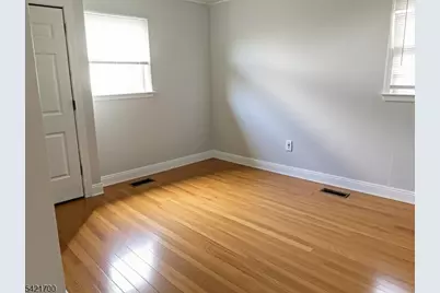 7 Evelyn Ct #2, Maplewood, NJ 07040 - Photo 12
