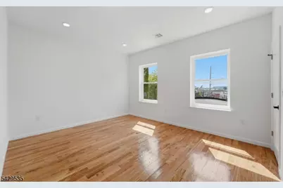 68 Sherman Ave, Newark, NJ 07114 - Photo 34