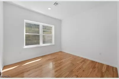 68 Sherman Ave, Newark, NJ 07114 - Photo 32