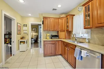 6 Midland Blvd, Maplewood, NJ 07040 - Photo 12