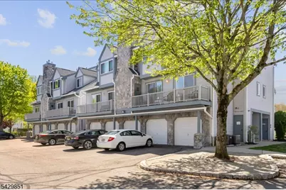 15 Garden Ct, Roxbury Township, NJ 07876 - Photo 1