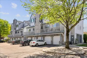 15 Garden Ct, Roxbury Township, NJ 07876 - Photo 1