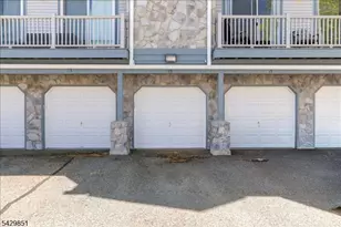 15 Garden Ct, Roxbury Township, NJ 07876 - Photo 24