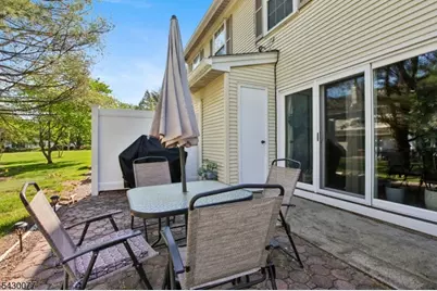 8 Lindsey Ct, Franklin Township, NJ 08823 - Photo 24
