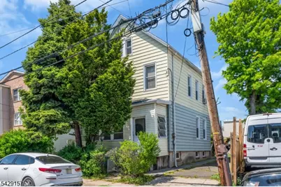 609 Montgomery St, Elizabeth, NJ 07202 - Photo 1