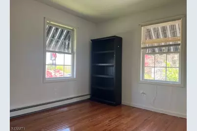 33 Circle Dr, Hamburg, NJ 07419 - Photo 10