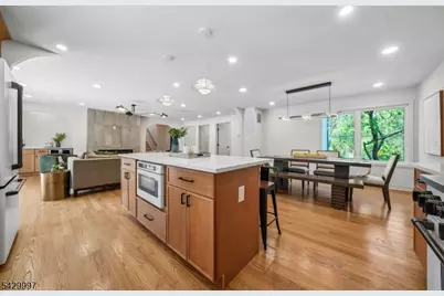 596 White Oak Ridge Rd, Millburn, NJ 07078 - Photo 12