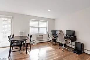 20 Jefferson St, Hackensack, NJ 07601 - Photo 4