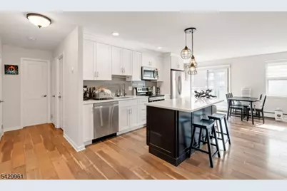 20 Jefferson St #A8, Hackensack, NJ 07601 - Photo 8