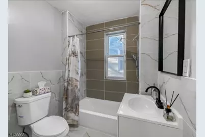 39 Brookdale Ave, Newark, NJ 07106 - Photo 4