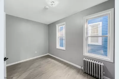 39 Brookdale Ave, Newark, NJ 07106 - Photo 10