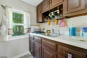 56 Main St, Peapack Gladstone Boro, NJ 07977 - Photo 10