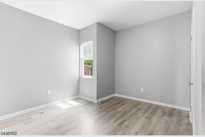 456 Avon Ave #33L, Newark, NJ 07108 - Photo 4
