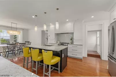 372 Wyoming Ave, Millburn, NJ 07041 - Photo 18