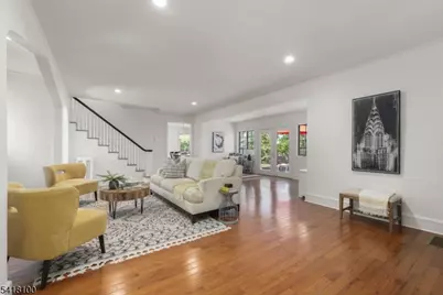 372 Wyoming Ave, Millburn, NJ 07041 - Photo 4