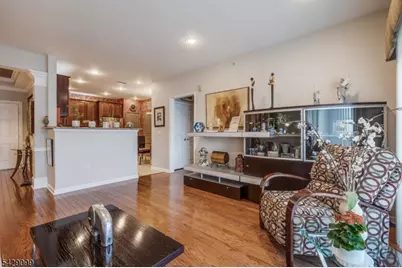10402 Warrens Way #402, Wanaque, NJ 07465 - Photo 4