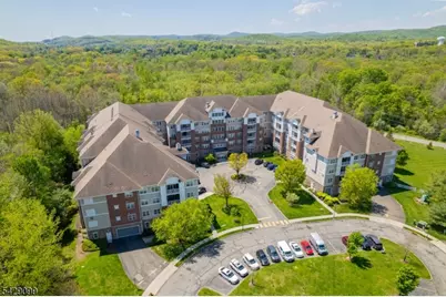 10402 Warrens Way #402, Wanaque, NJ 07465 - Photo 18