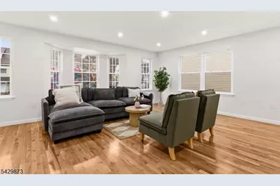 148 N Munn Ave, East Orange, NJ 07017 - Photo 10