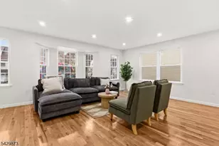 148 N Munn Ave, East Orange, NJ 07017 - Photo 10
