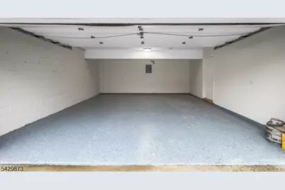 148 N Munn Ave, East Orange, NJ 07017 - Photo 28