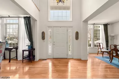 48 Bovensiepen Ct, Roseland, NJ 07068 - Photo 4