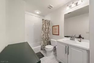 48 Bovensiepen Ct, Roseland, NJ 07068 - Photo 20